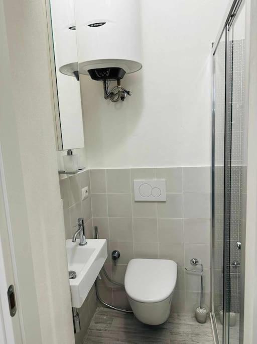 דירות פירנצה La Casina Sull'Arno מראה חיצוני תמונה